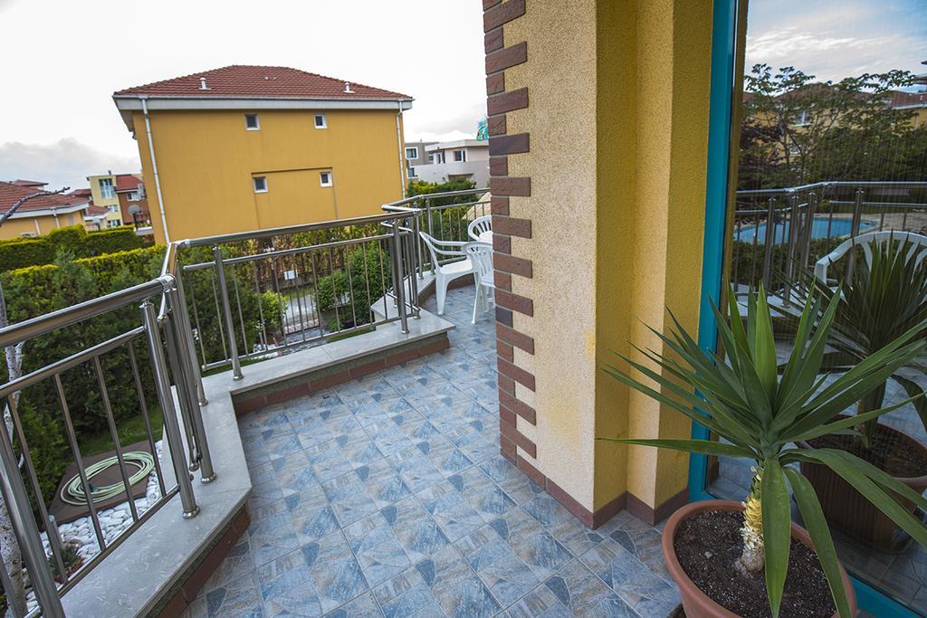 Jbh Hotel Sveti Vlas Ngoại thất bức ảnh